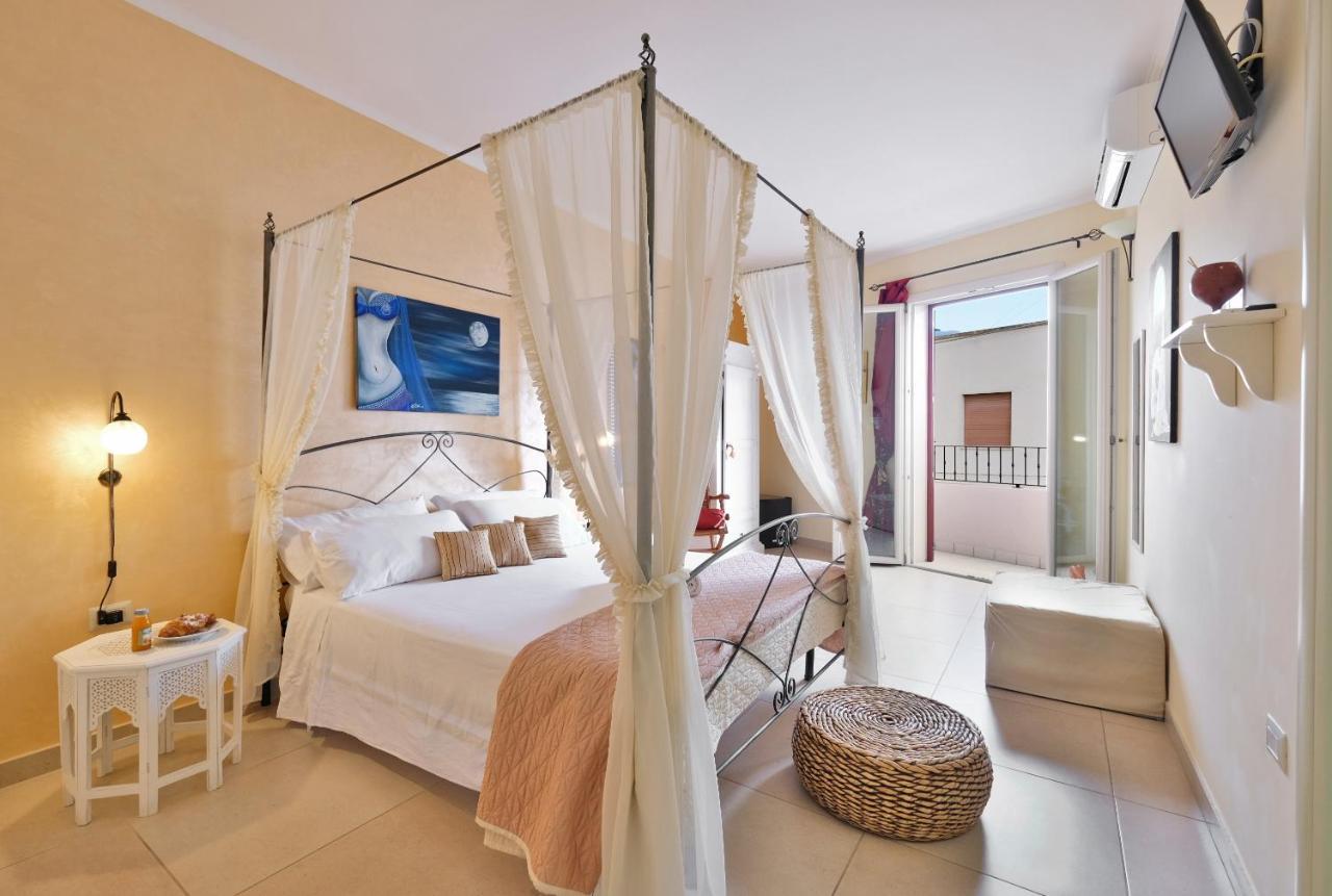 Bed and Breakfast Adua Art Castrignano del Capo Exterior foto
